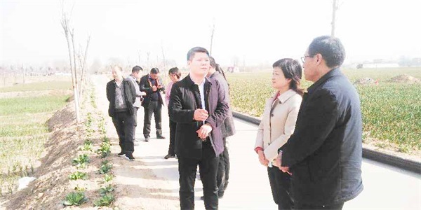 河南省农业农村厅领导到杞县官庄乡调研指导农业生产工作